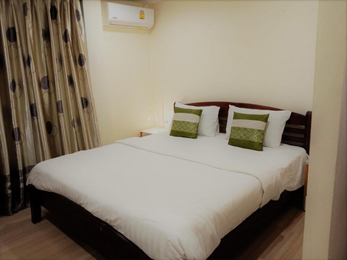 V Check Inn Sukhumvit 22 Bangkok Exteriör bild