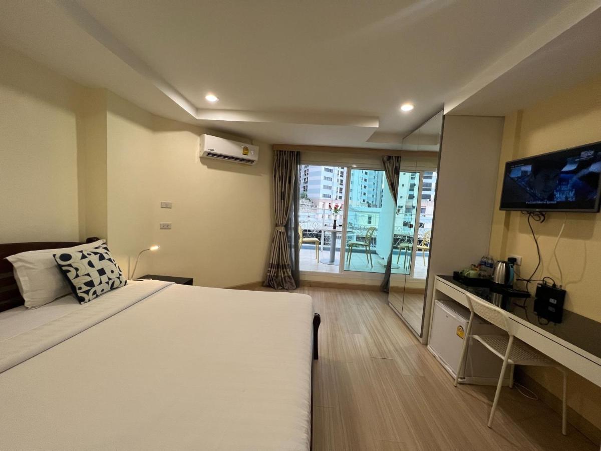 V Check Inn Sukhumvit 22 Bangkok Exteriör bild
