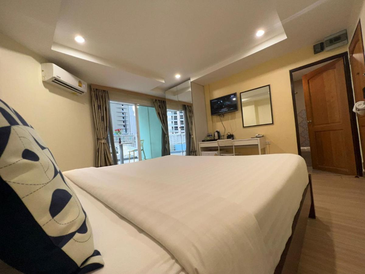 V Check Inn Sukhumvit 22 Bangkok Exteriör bild