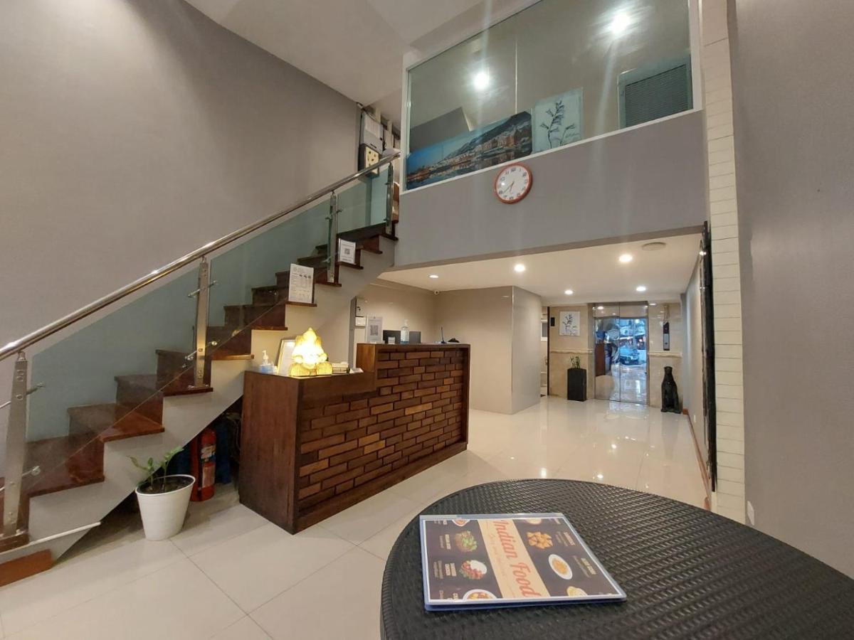 V Check Inn Sukhumvit 22 Bangkok Exteriör bild